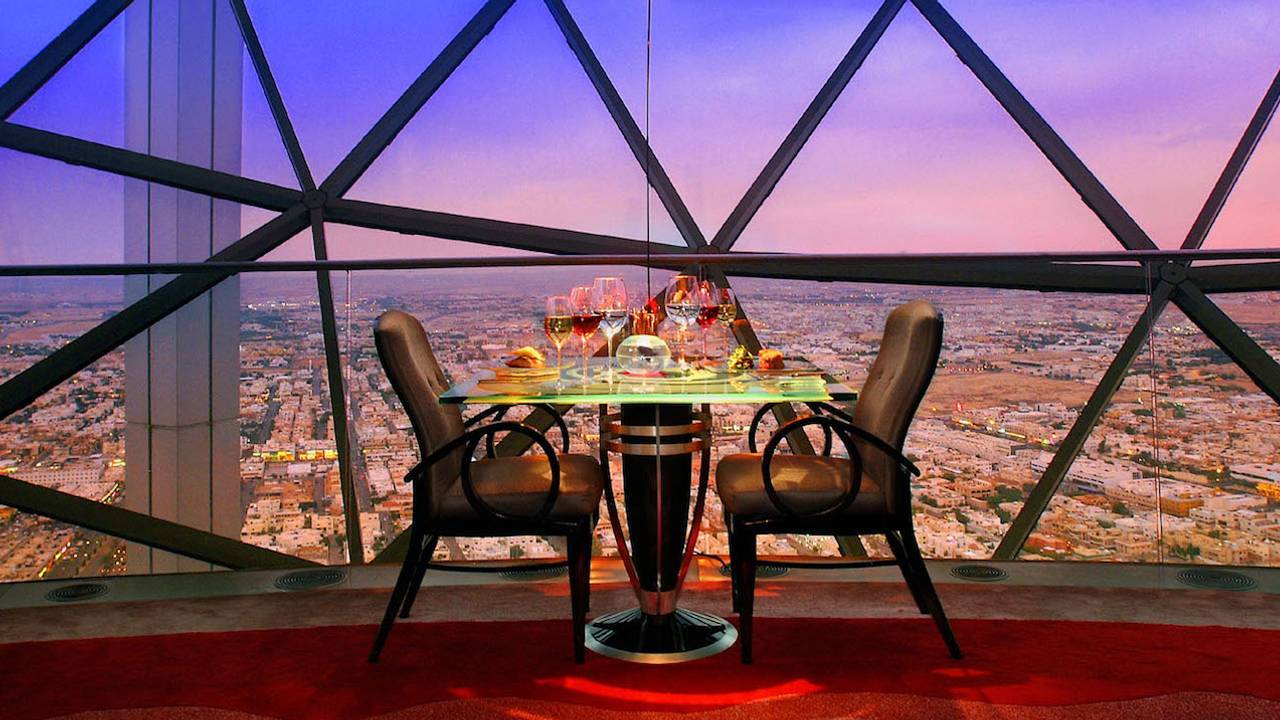  افضل 10 من مجمعات مطاعم الرياض الموصي بها