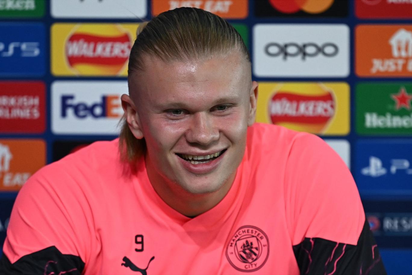 برشلونة على طريق تغيير سياسة الانتقالات وهالاند أول أهدافه